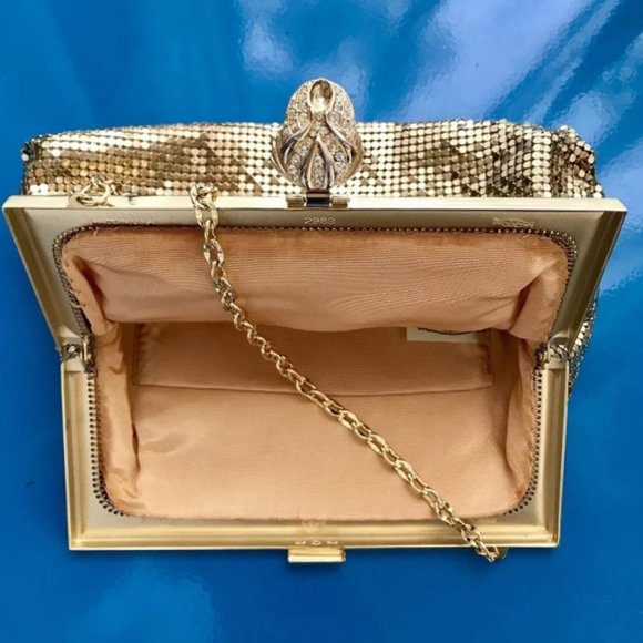Vintage Whiting & Davis Co. Gold Mesh Clutch Purse - Picture 6 of 9